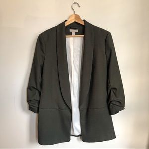 🌸2/$25🌸 H&M dark olive green blazer